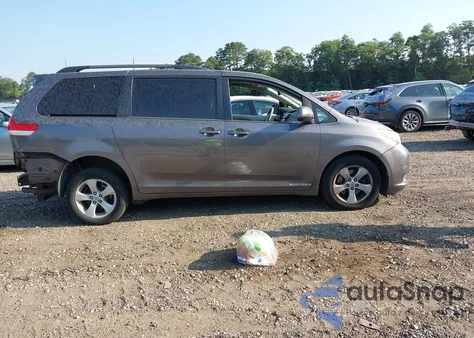 2013 Toyota Sienna Le V6 8 Passenger из США, поврежденный, VIN 5TDKK3DC7DS295982